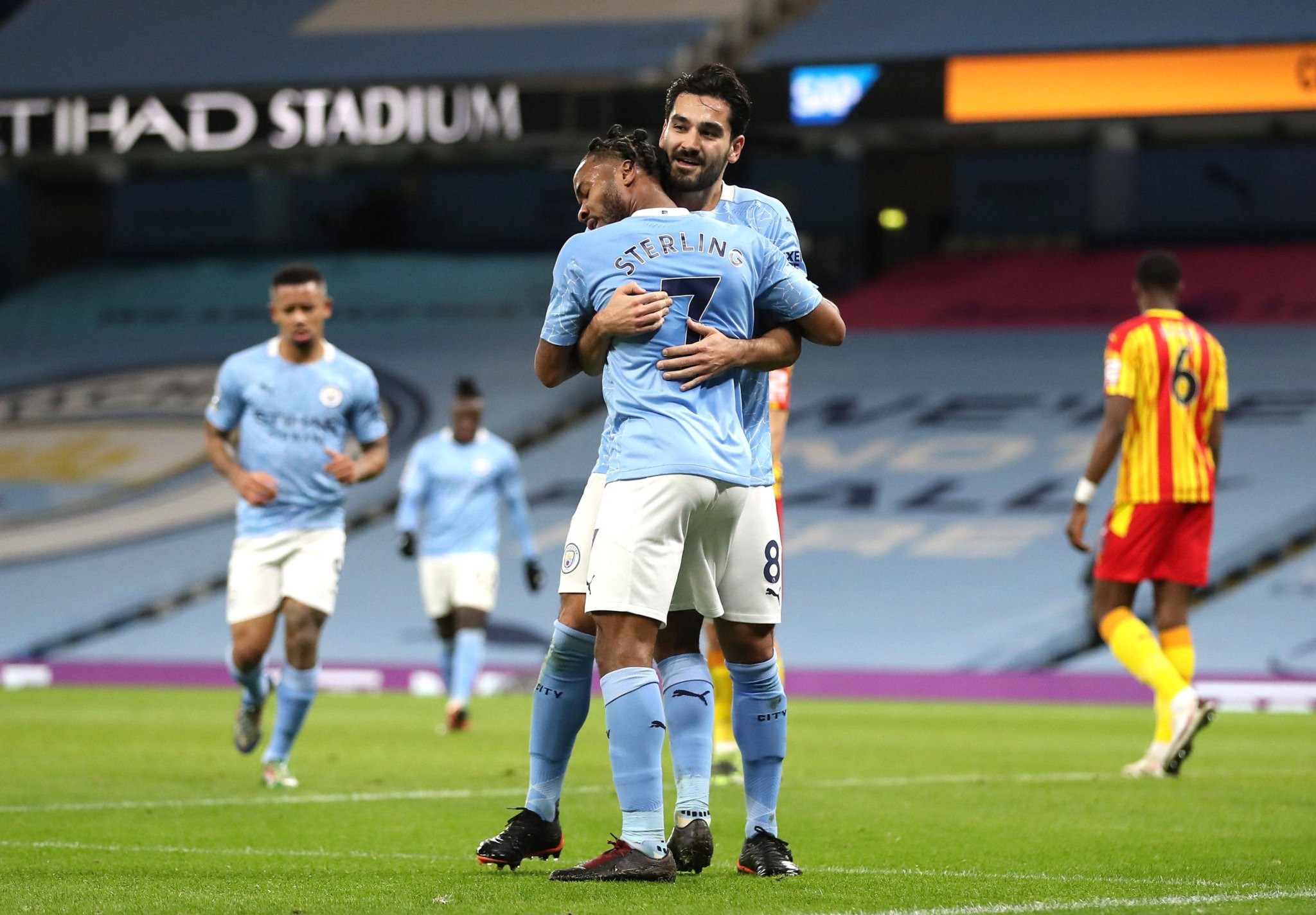 回合都在掌 回合都在掌