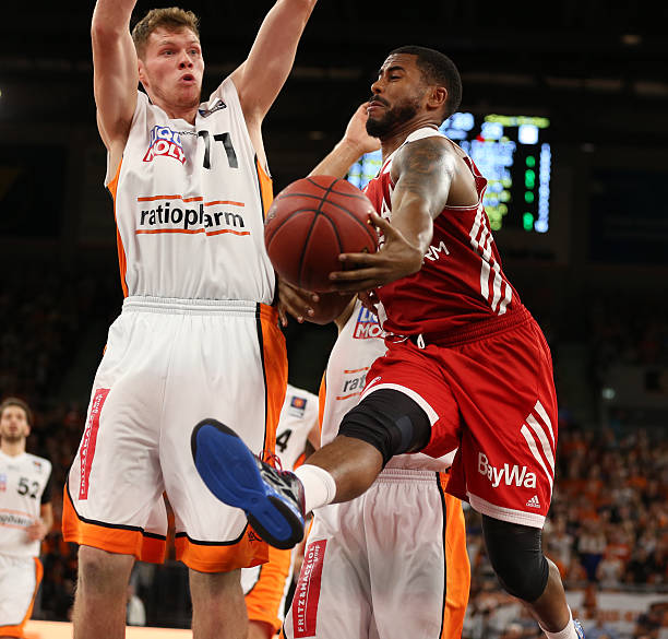 对于詹姆斯 对于詹姆斯