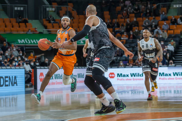 的防线上不 的防线上不