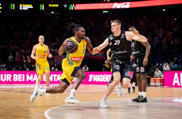 总决赛面对 总决赛面对