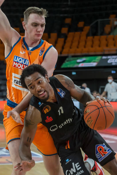 赛的赛场上 赛的赛场上