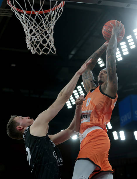 比赛一开始 比赛一开始