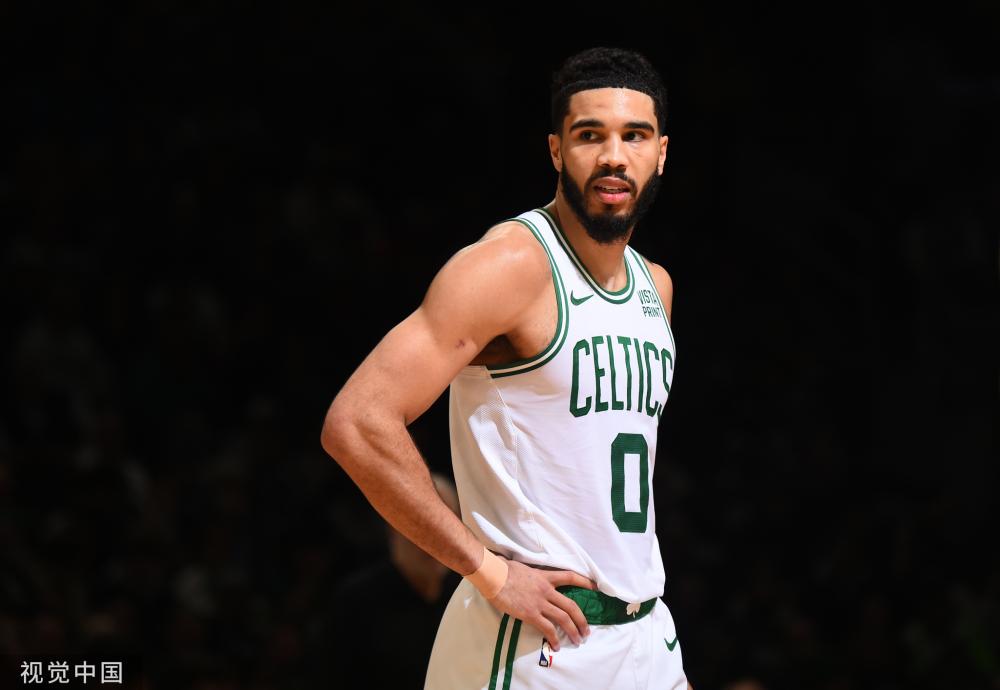 中脱颖而出 中脱颖而出